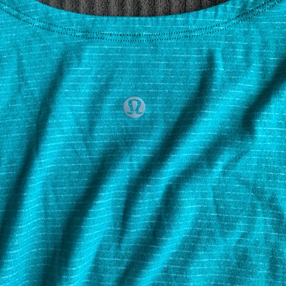 Lululemon tank top